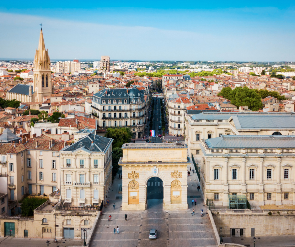 Huissier permis de construire Montpellier : sécuriser juridiquement votre projet immobilier